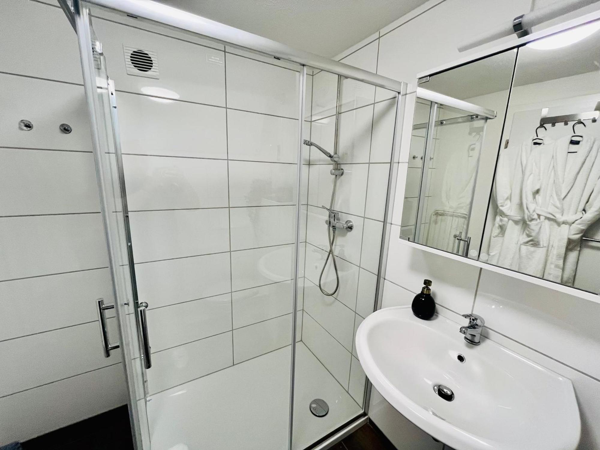 Aycatcherhomes - Top Lage I Zentral I Altstadt Marburg I Naehe Fluss Lahn I Wlan I Parterre Boutique Apartment Orion Ngoại thất bức ảnh
